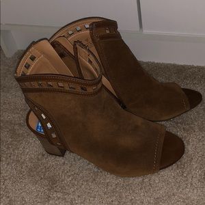 Suede peekaboo toe sandals